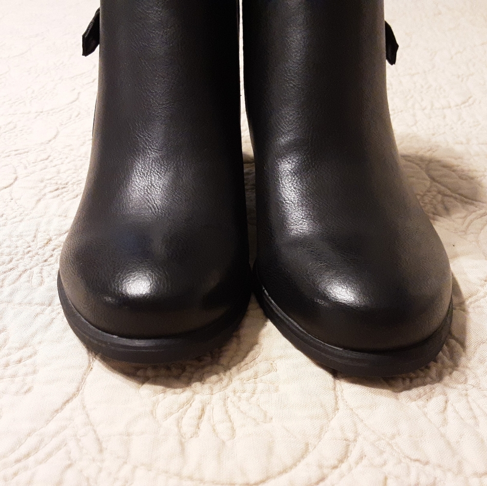 N/W/TAGS "CARRIE" SOUL NATURALIZER ANKLE BOOTIES, SIZE 5.5 MEDIUM BLACK - Picture 4 of 16